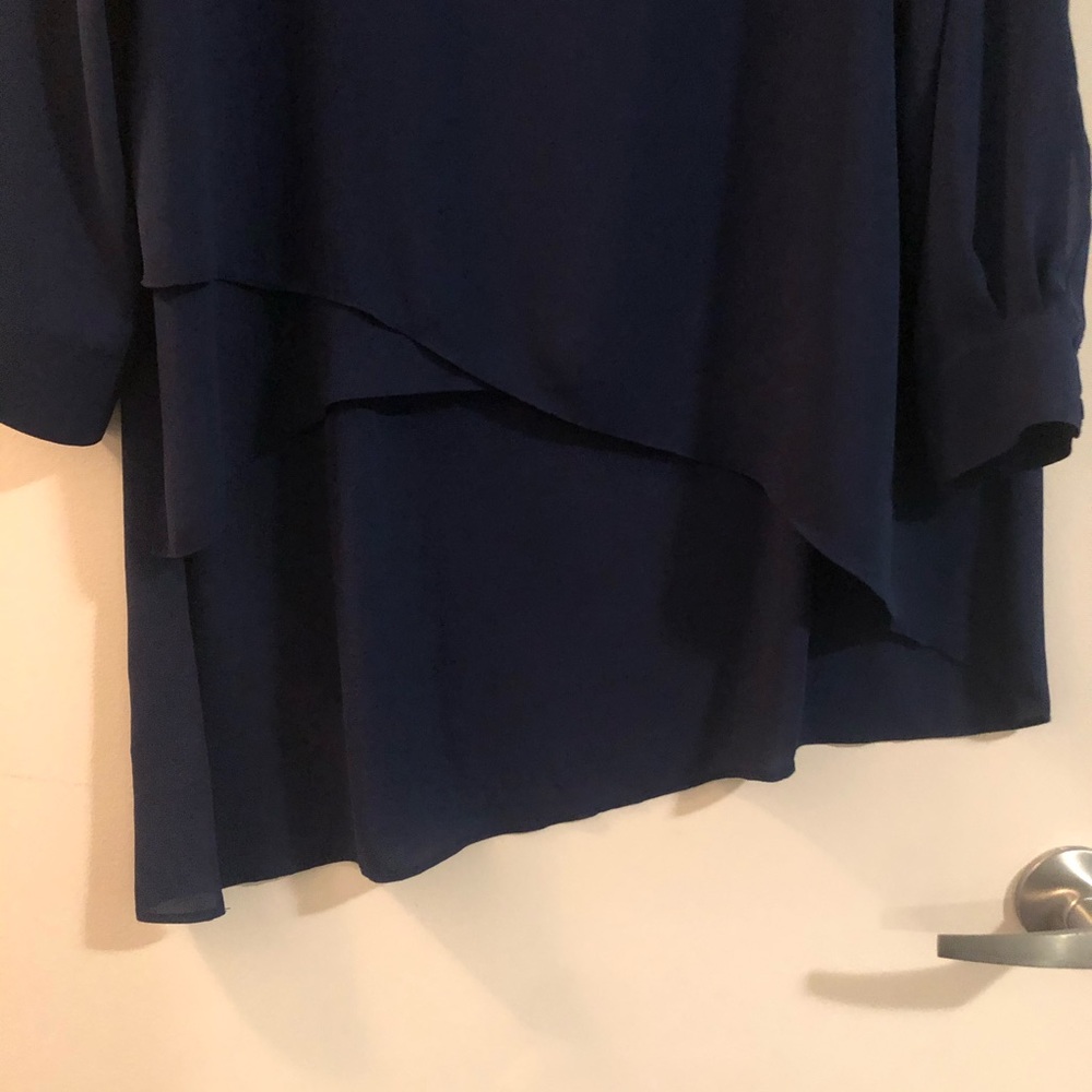 BCBG blouse - Picture 2 of 5